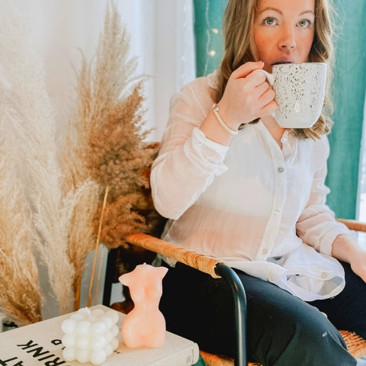 Blog Post. collaboration with Laur's Story about surviving brain hypoxia, childbirth, mothers day, cardiac arrest, limited edition pink body candle and disk bracelet